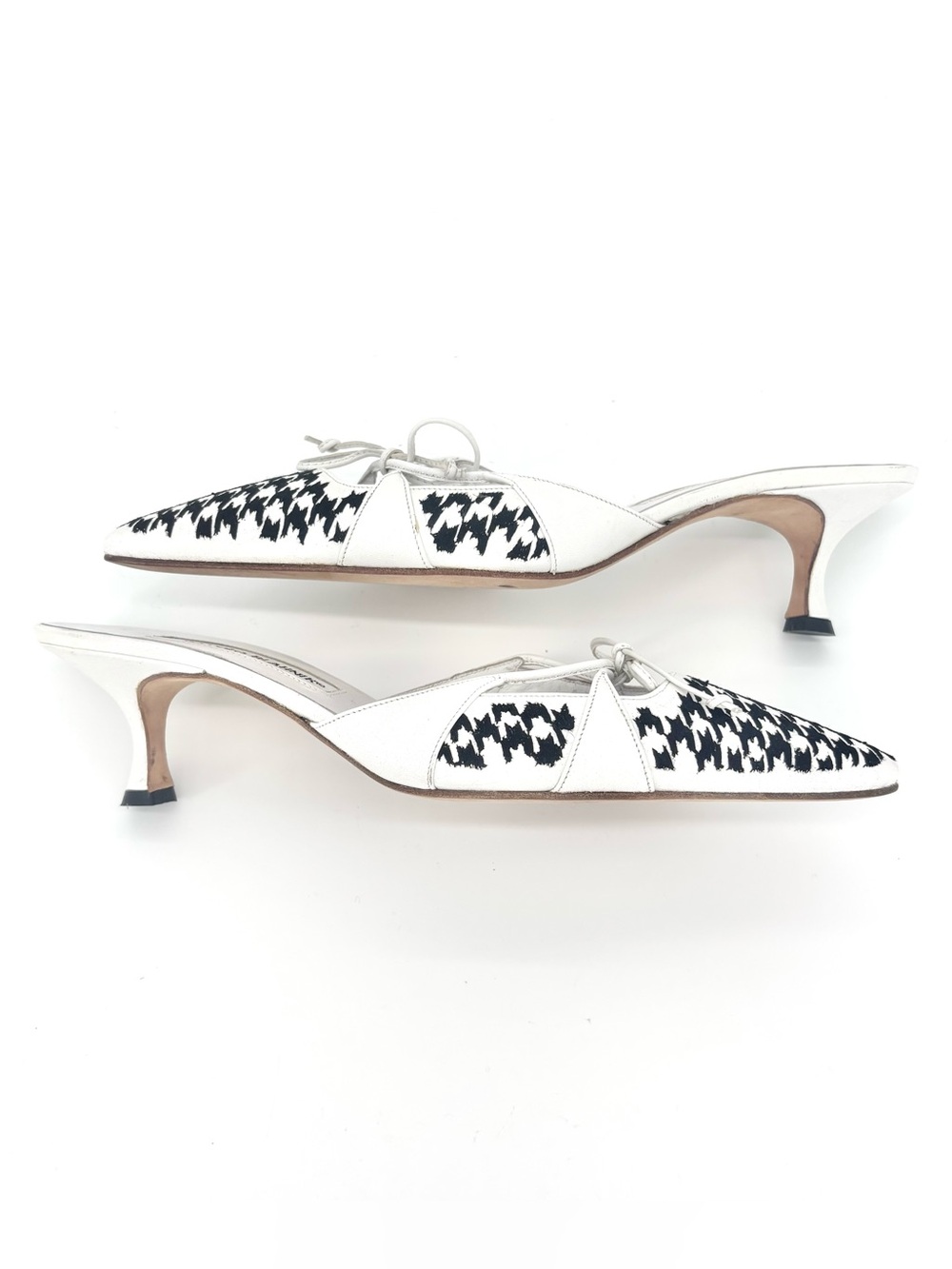 Manolo Blahnik Vintage Houndstooth Bow Pointed Toe Mules Sandals 38.5 - Picture 4 of 8
